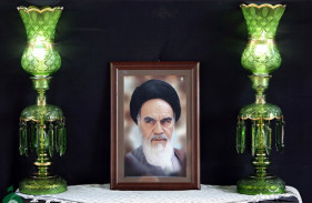 فرارسیدن سالگرد رحلت رهبر کبیر انقلاب اسلامی، حضرت امام خمینی (ره)، و قیام خونین ۱۵ خرداد تسلیت باد
