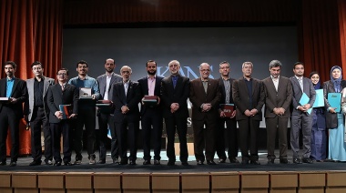 منتخبین اولین دوره رقابت علمی کنز تجليل شدند